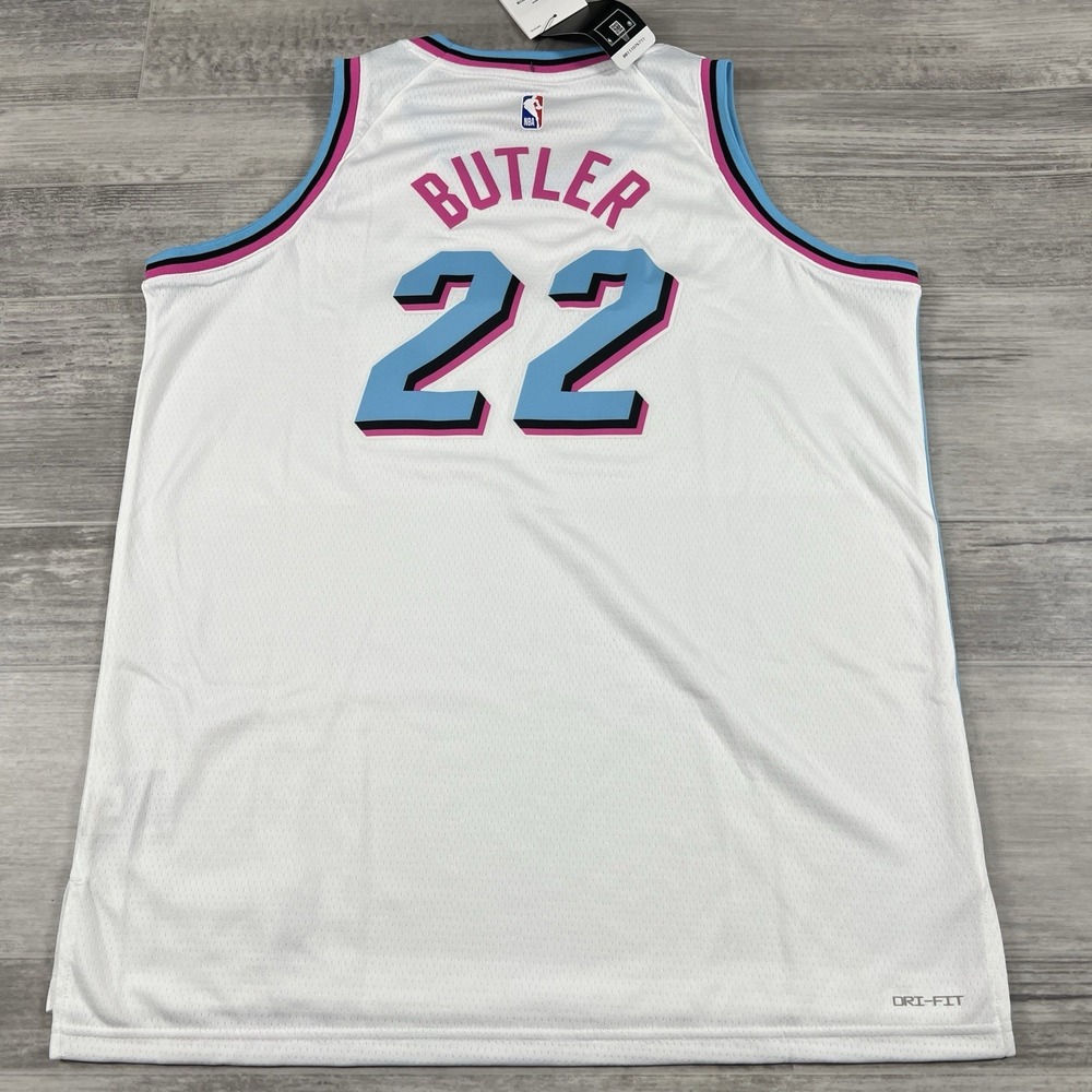 Nike Dri-Fit Jimmy Butler #22 Miami Heat Swingman‎ White Jersey Youth XL (18/20)